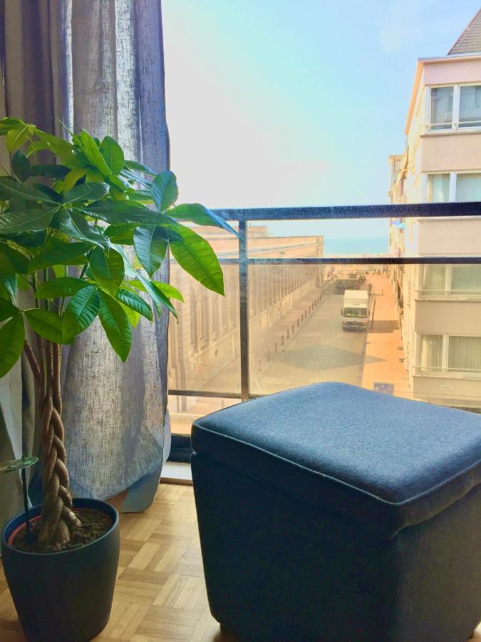 Rustig Appartement Met Zeezicht Dicht Bij Het Centrum Ostende Exterior foto